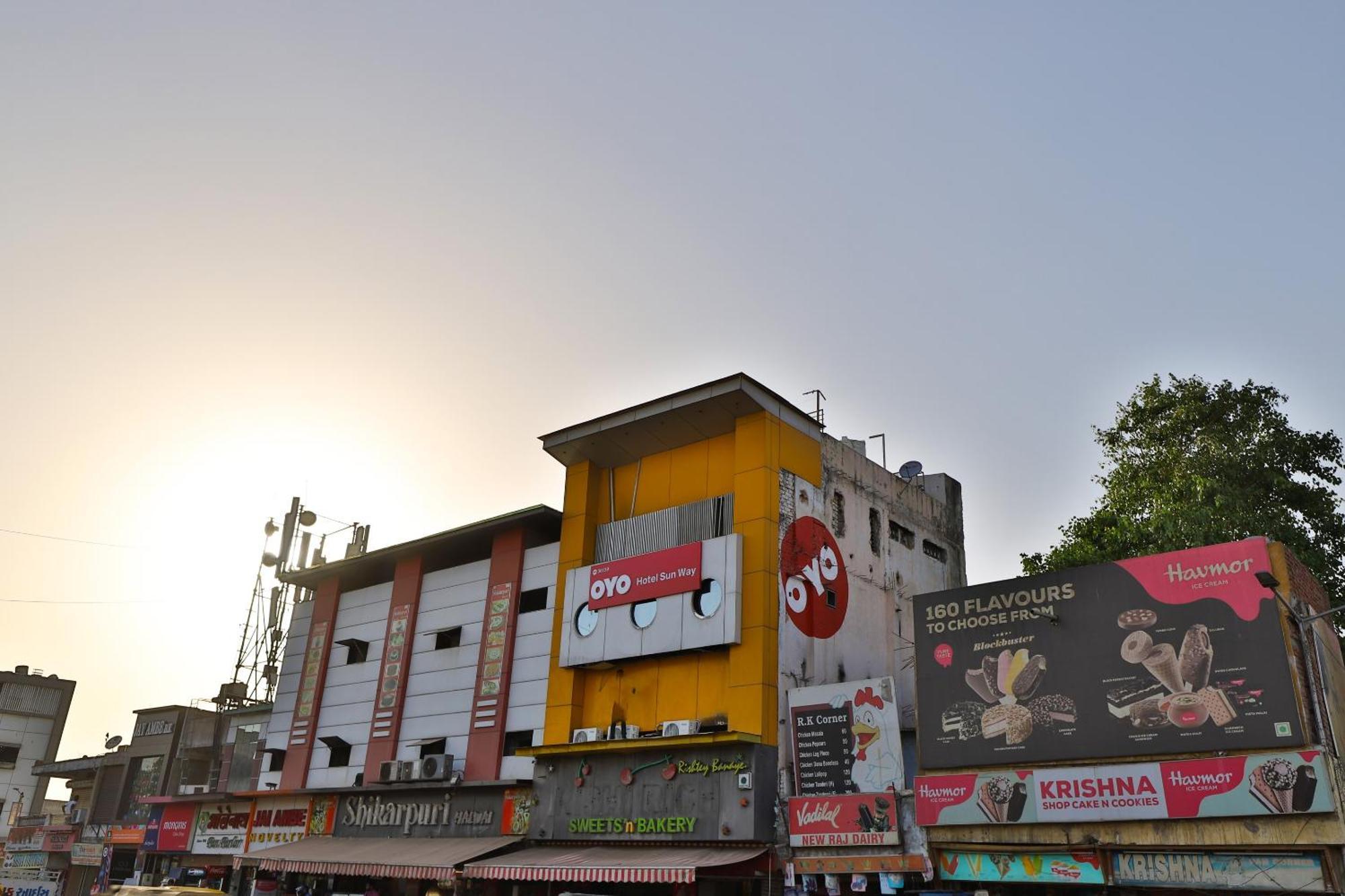 OYO 36139 Hotel Sunway Ahmedabad Exterior foto