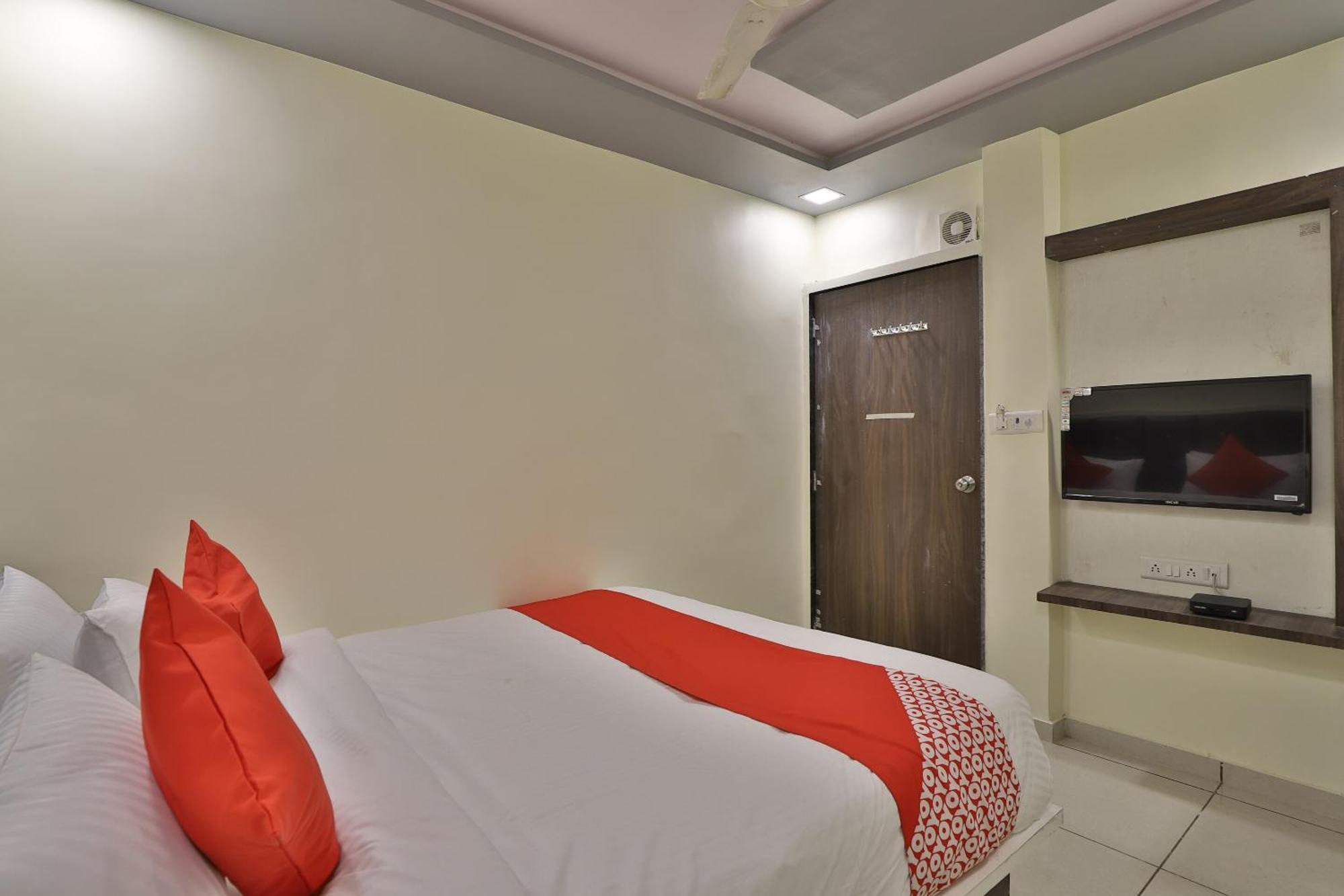 OYO 36139 Hotel Sunway Ahmedabad Exterior foto
